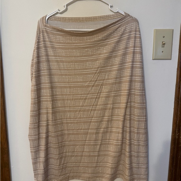 Medium Nursing/Breastfeeding Mama Bundle 3 Dresses, Cover, Robe & Nightgown Lot - Picture 16 of 16